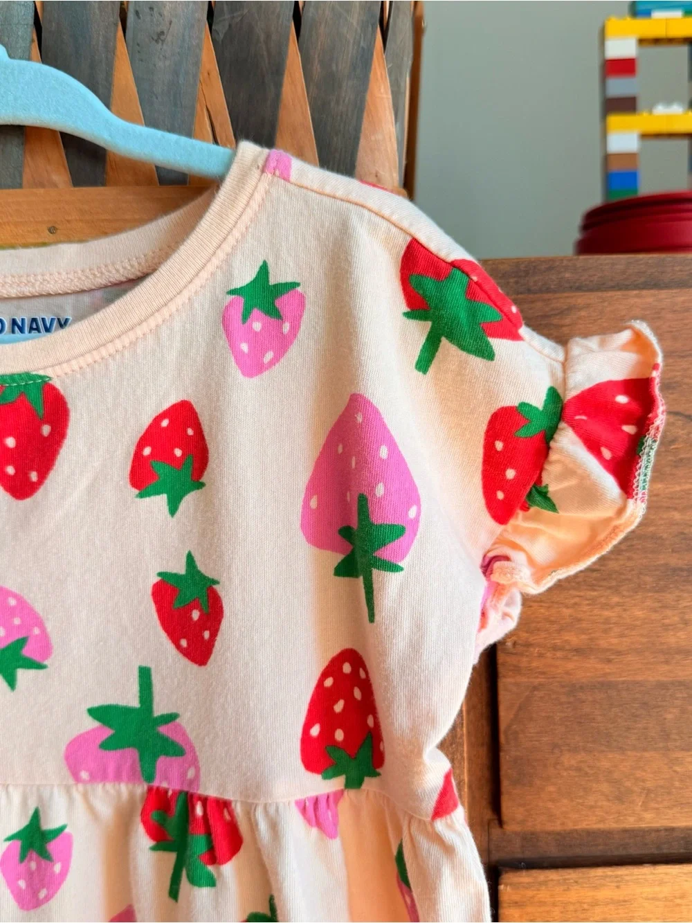Old Navy Pink Strawberry Print Ruffle-Sleeve Dress